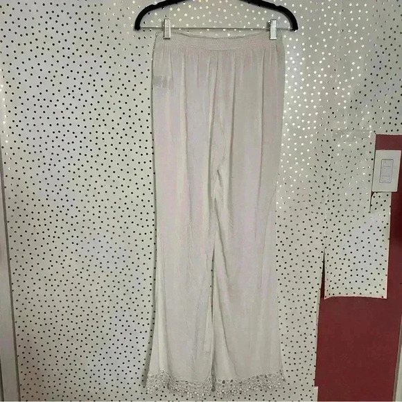 White Beach Pants - Picture 7 of 10